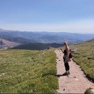 Meet your Posher, Alexandra